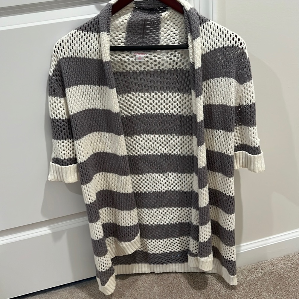 Xhilaration cardigan. Beautiful colour. Worn once